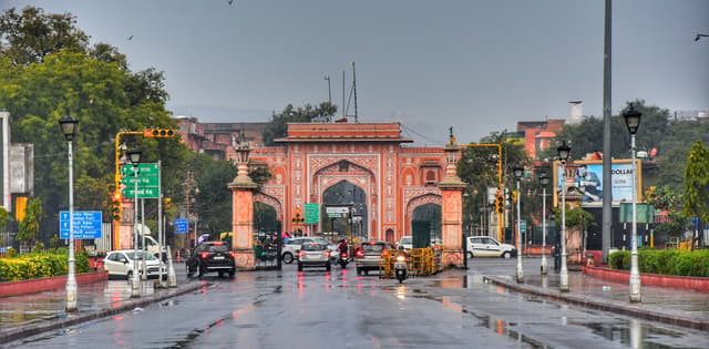 Weather Update: बदला मौसम, जयपुर में मावठ, देखें तस्वीरें