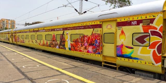 मुंबई के लिए दो स्पेशल ट्रेन का हुआ संचालन, जानें शेड्यूल...