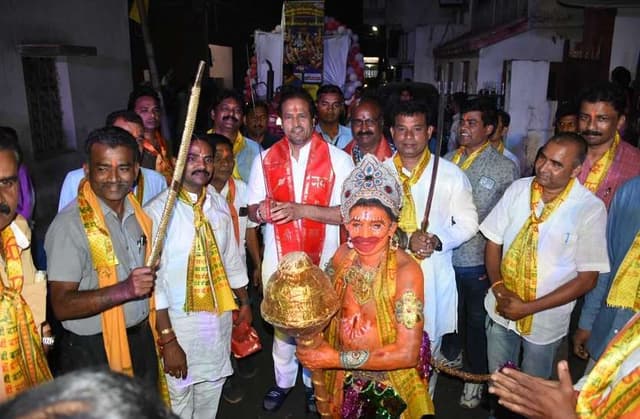 रामनवमी पर कांग्रेस विधायक शामिल हुए श्रीराम शोभायात्रा में