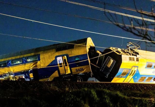 नीदरलैंड में हुआ ट्रेन एक्सीडेंट, 1 की मौत, कई घायल