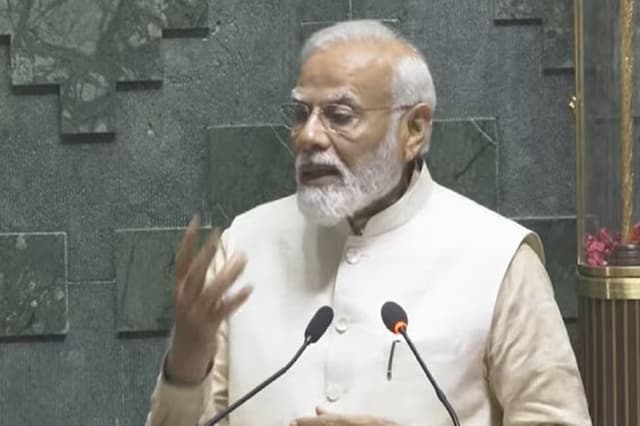 Parliament Inauguration Live Updates : PM मोदी का पहला संबोधन, आत्मनिर्भर भारत के सूर्योदय का साक्षी बनेगा नया भवन