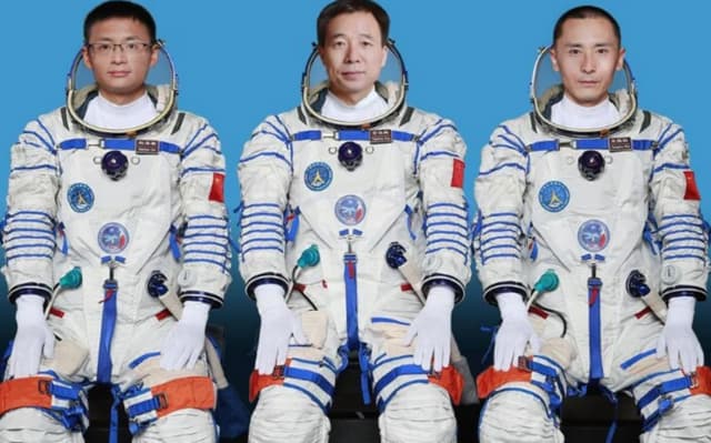 चीन का ऐतिहासिक कदम, पहली बार सामान्य चाइनीज़ नागरिक को कल भेजा जाएगा अंतरिक्ष में