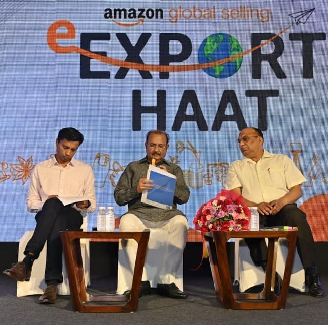 प्रदेश में ई-कॉमर्स निर्यात को बढ़ावा देने के लिए ‘ई एक्सपोर्ट हाट‘ : अरोड़ा