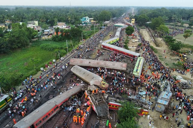 बालासोर रेल हादसा : 288 नहीं 275 लोगों की मौत, शुरुआती जांच के बाद रेलवे ने बताया क्यों और कैसे हुआ हादसा?