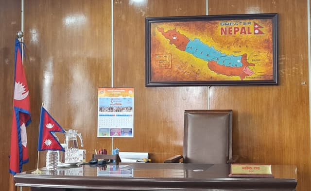 'अखंड भारत' से भड़का नेपाल, काठमांडू के मेयर ने ठोका भारत के इलाके पर दावा