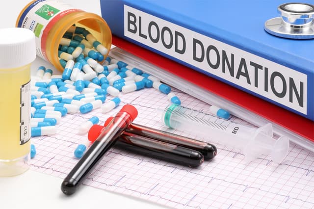 Precaution of Donating Blood: सोच रहें है ब्लड डोनेट करने का तो रखें इन बातों का ध्यान