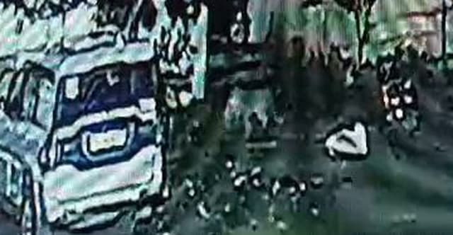 वीडियो स्टोरी : थाना परिसर दाखिल हुआ तेंदुआ, जो वह वह देख स्टॉफ भी दंग