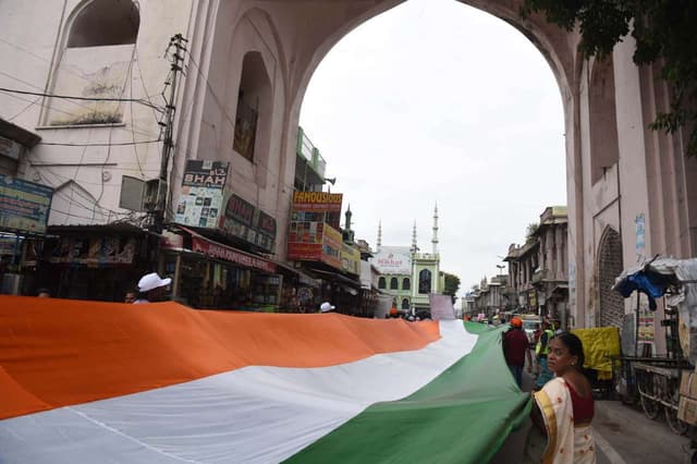 देशभ​क्ति की भावना से ओतप्रोत हुआ हैदराबाद