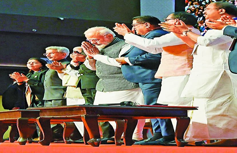 प्रवासी भारतीय सम्मेलन में प्रधानमंत्री मोदी ने कहा, दुनिया उम्मीद से भारत की ओर देख रही है