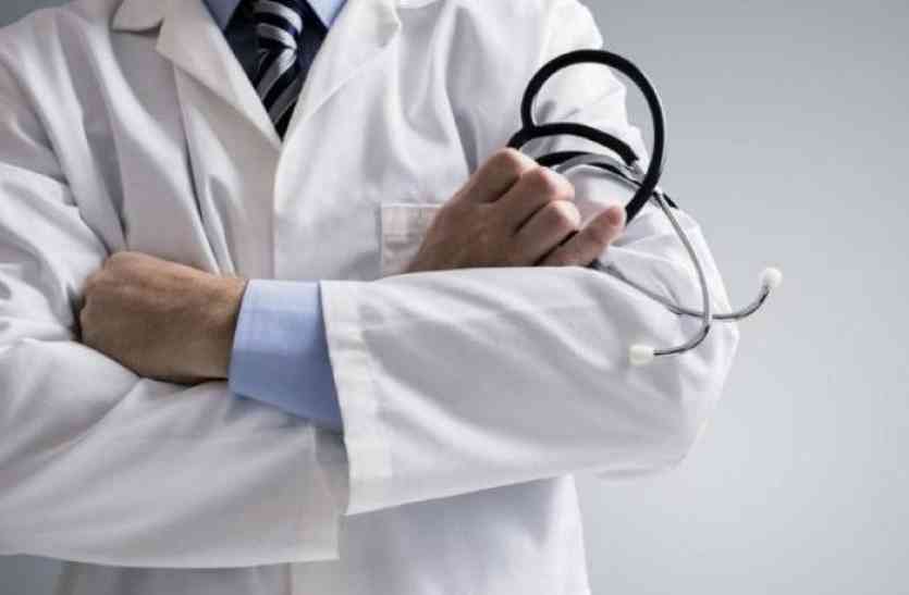 doctors स्वास्थ्य विभाग को नहीं मिल रहे डॉक्टर, जानिए वजह