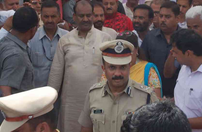 MP Om Birla Speek to CM Raje I can not fight elections सीएम से दो टूक बोले बिरला, खुदा पड़ा है पूरा शहर, मैं चुनाव नहीं लड़ सकता