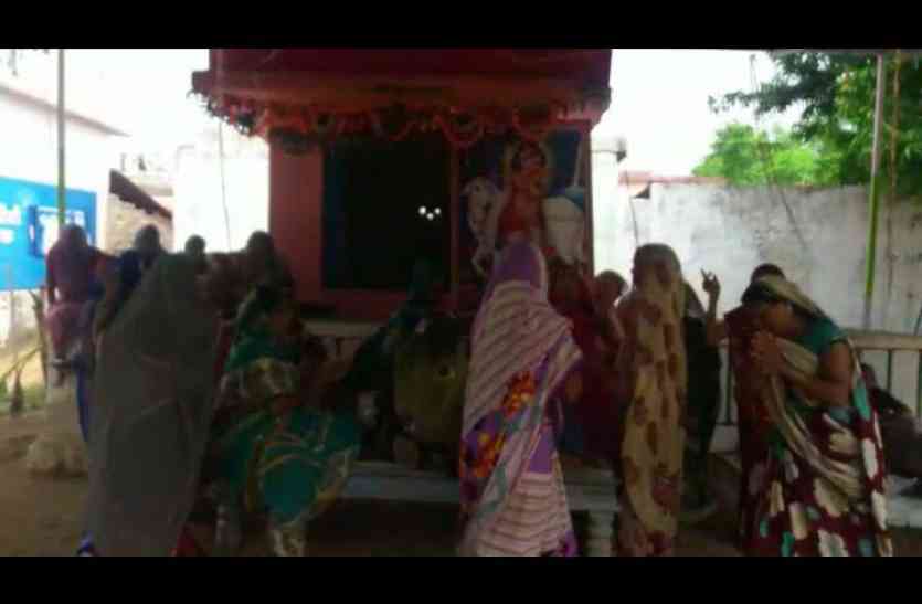 Bhandara इंद्रदेव को मनाने कहीं भजन तो कहीं भंडारा