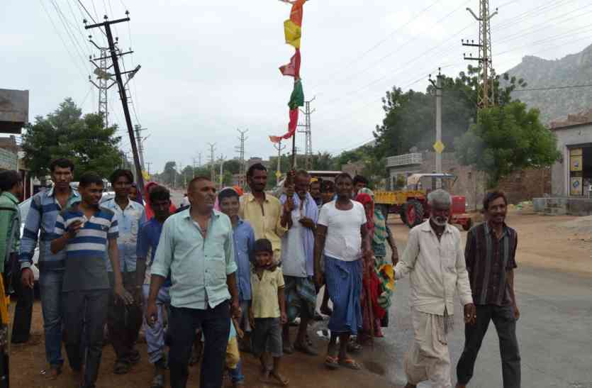 ramdevra jatru पग-पग पर पांडाल, सड़क पर सेवा के रसोड़े