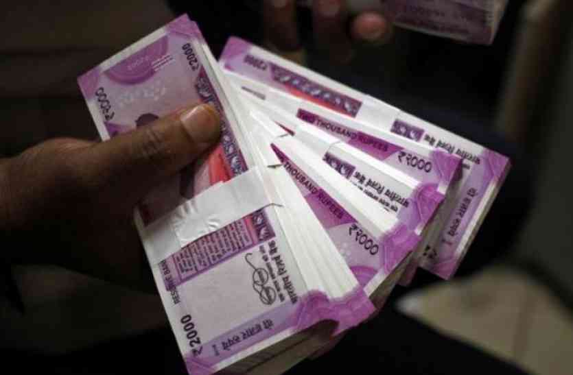 fake nri looted गजब: खुद को एनआरआई बताकर लूट लिया इन सभी व्यापारियों को