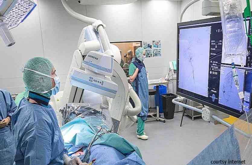 angiography started in mathuradas mathur hospital जोधपुर के इस सरकारी अस्पताल में पहली बार हुई बच्चों की एंजियोग्राफी, बिना सर्जरी के बंद किए दिल के छेद