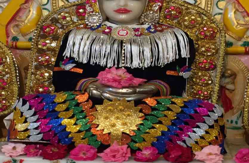 जीवन को सार्थक बनाने की कर रहे हैं कोशिश आत्मा को शुद्ध करने जैन धर्म के अनुयायी कर रहे जप-तप और साधना, 25 को करेंगे क्षमा-याचना