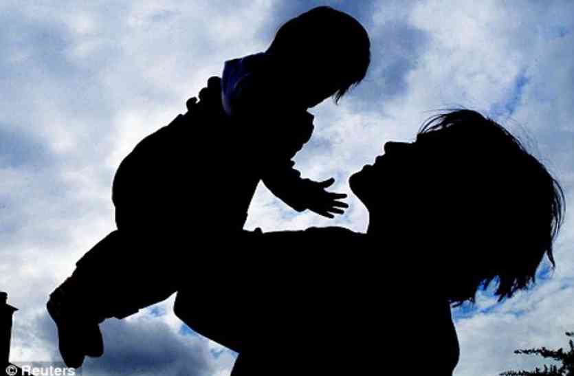 crime Breaking : अपनापन दिखाकर मां-बाप का दिल जीता और आंख के सामने मासूम को लेकर उडऩ छू हो गई युवती
