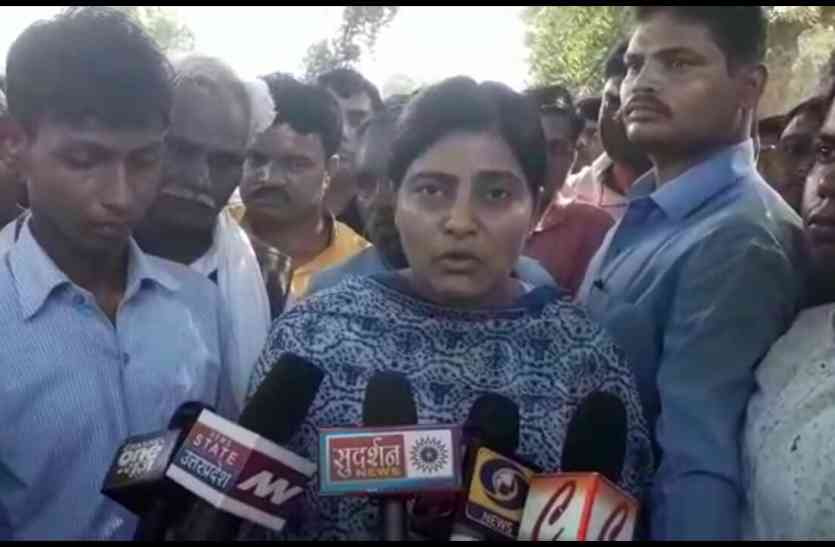 Anupriya Patel बड़गांव हत्याकांड मामले में केंद्रीय मंत्री अनुप्रिया ने पुलिस को दिया तीन दिन का अल्टीमेटम