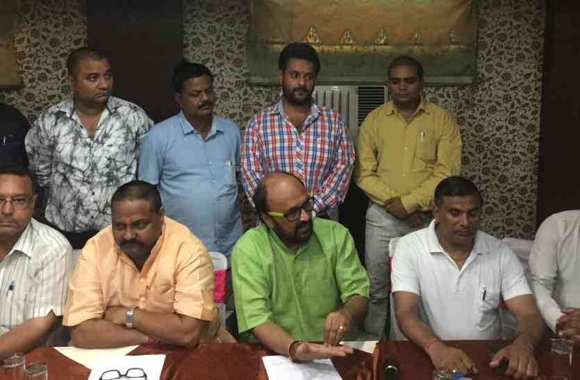 BJP MLA yogendra upadhyay आगरा को चिकित्सा और शिक्षा का हब बनाने के लिए हो गया शकुन