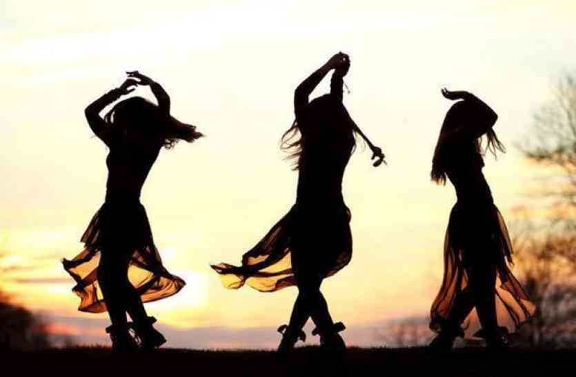 dance meditation आध्यात्मिक गुलामी से मुक्ति ही है परम आनंद का आधार