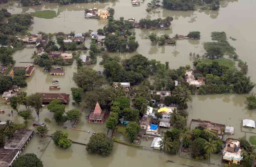 flood दक्षिण एशिया में बाढ़ का कहर, अब तक 1200 लोगों की मौत