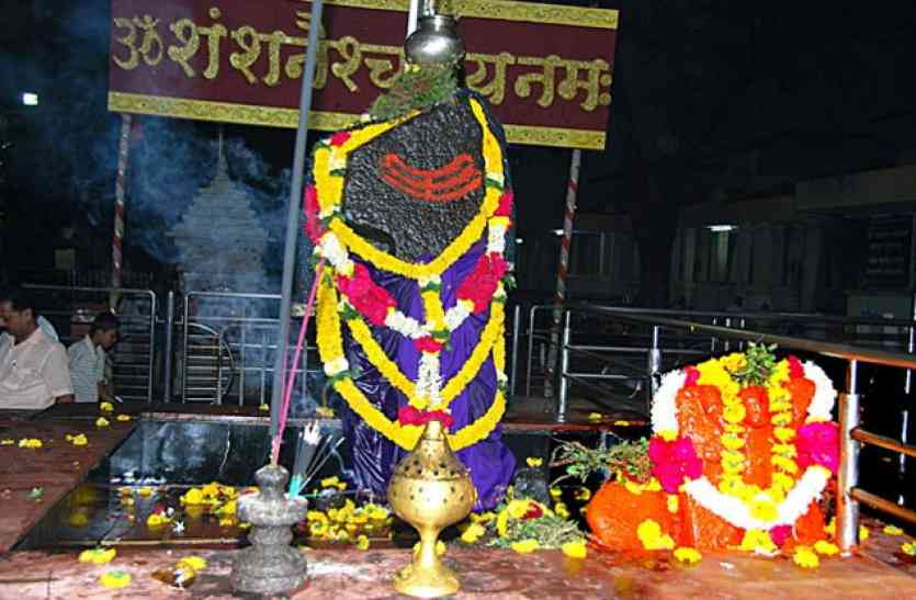 Shanidev आज इन राशियों पर बरसेगी शनि की कृपा, हो जाएंगे मालामाल