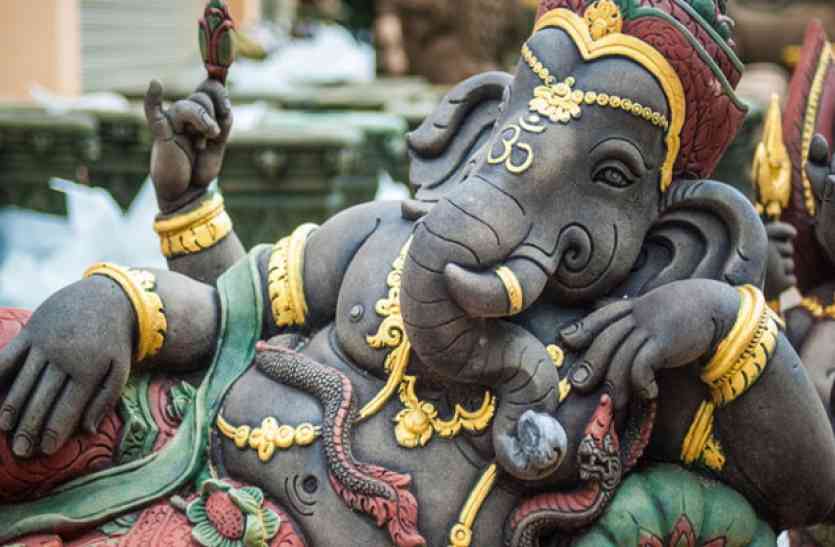 gajanan ganpati ke upay गणेशजी की पूजा में करें ये टोटका तो रातोंरात खुल जाएगी किस्मत, होंगे मालामाल