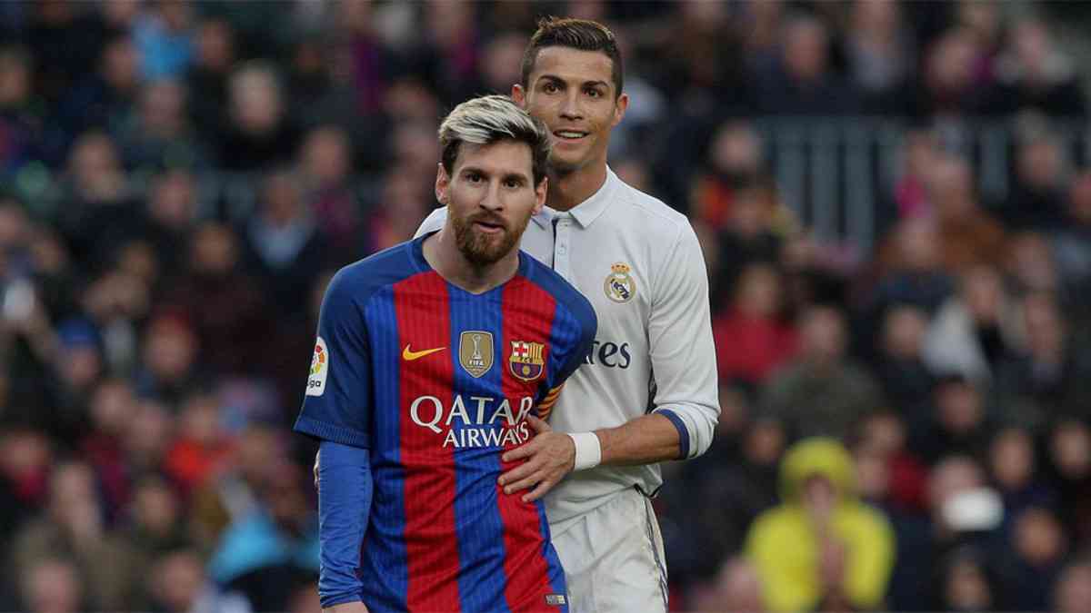 Cristiano Ronaldo Left Behind Lionel Messi In Race To All Time Greatest Footballer म स स आग न कलकर सर वक ल क मह नतम फ टब लर बनन क र ह पर ह र न ल ड Patrika News