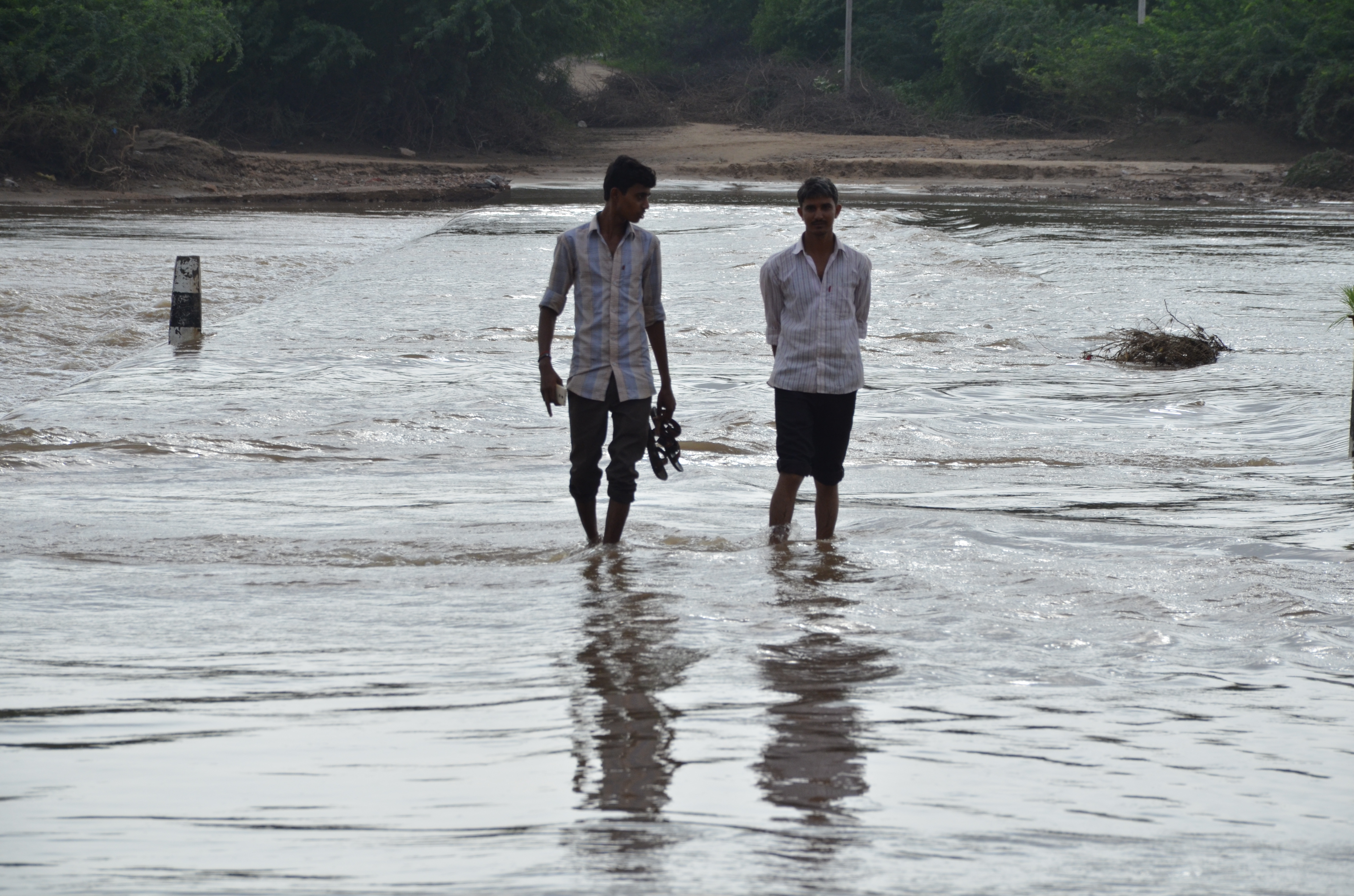 खबर में जाने अब तक जालोर जिले में कितने मेह, कितना पानी