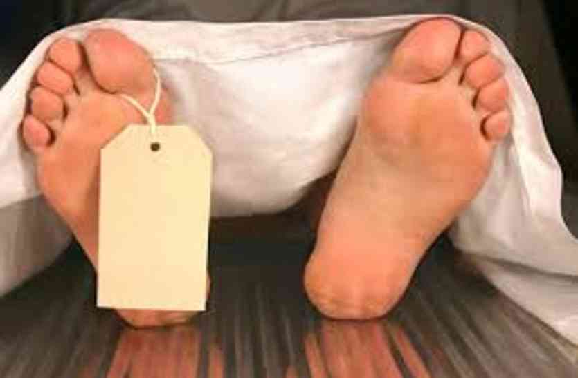 Navy personnel अमरीका से लौटे मर्चेन्ट नेवी कर्मी की संदिग्ध हालात में मौत