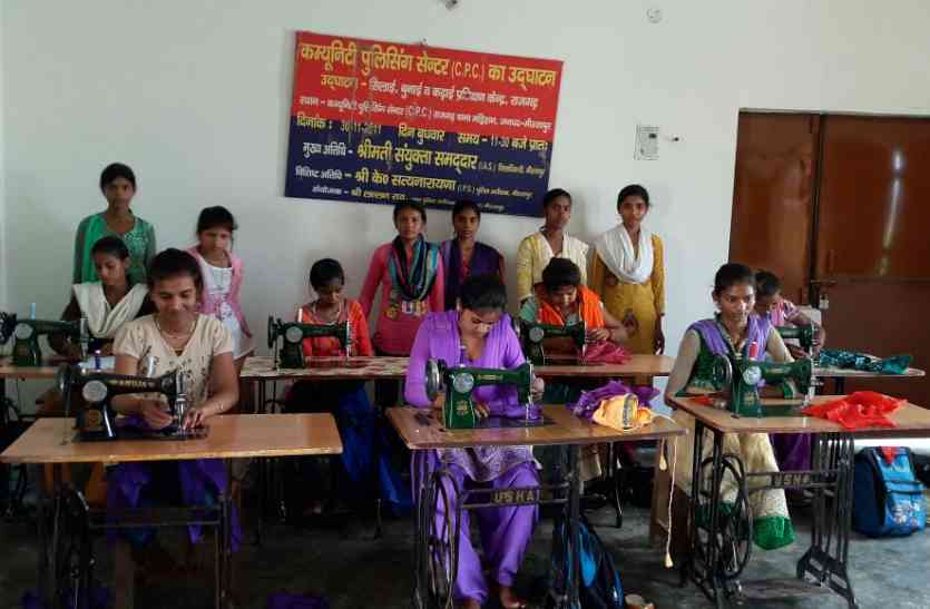 mirzapur daughters सीएम योगी से नक्सल प्रभावित क्षेत्र की लड़कियों की गुहार