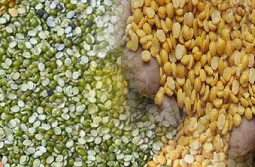 MP import masoor dal from Singapore cheap goods came from Canada,Dal Company in Singapore ,Masoor Dal Import from Canada ,Fraud with Businessman in Katni ,Katni Import Dal from Canada,International Private Limited Singapore ,Dal Import from Foreign ,MP Import Dal from Canada ,Mumbai Agents Fraud by Katni Businessmans ,Katni Police ,MP Police ,Fraud ,Fraud Case in MP3,Fraud Case in Katni ,Type of Frauds ,Foreign Company Fraud ,Latest News for Dal price,Latest news for fraud ,the latest news in Hindi ,News for fraud with businessman,phone fraud, Fraud- सिंगापुर की कंपनी से मंगवाई करोड़ों रुपए की मसूर दाल, कनाडा से आया घटिया माल, अब ये है हाल