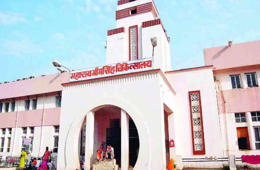 Negligence in Treatment, MBES Hospital, Kota Hospital, Ventilator, Patient Death in MBS, Swine Flu, Dengu, Death of Swine Flu Patient, Swine Flu in Kota, Swine Flu in Rajasthan, Rajasthan Patrika, Kota Patrika, Patrika News, Kota News OMG! वार्ड में रखा नया वेंटीलेटर डाक्टरों ने देखा ही नहीं, मरीज की मौत