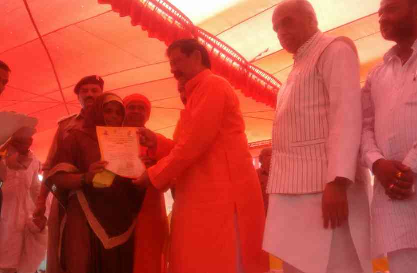 चेतन चौहान पांच साल में बदलेगी यूपी की तस्वीर, किसानों की आय होगी दुगुनी: चेतन चौहान
