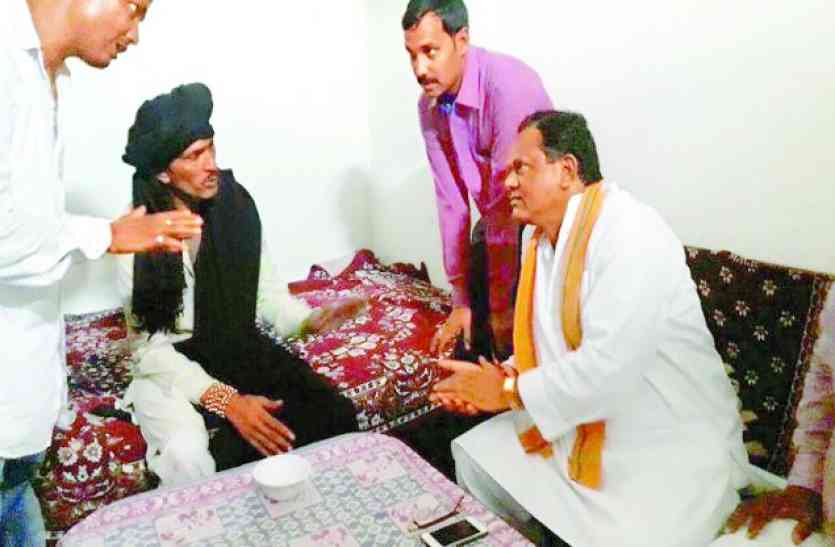 kanbal wale baba हरियाणा में राम रहीम तो छत्तीसगढ़ में कंबल वाले बाबा, जिनके मुरीद हैं गृहमंत्री रामसेवक पैकरा