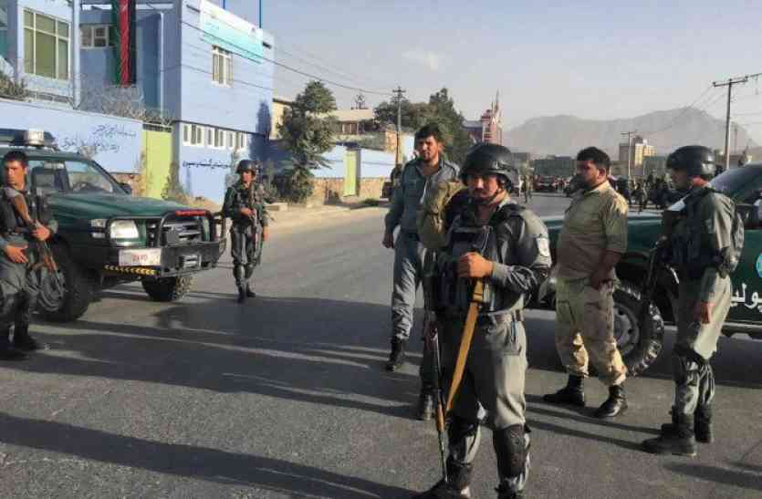 afganistan terror attack अफगानिस्तान में स्टेडियम के बाहर बम धमाका, दो की मौत