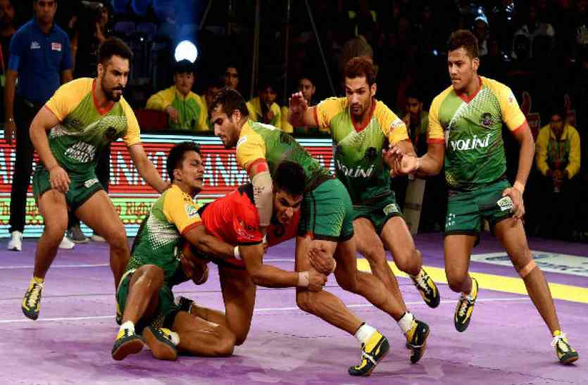 patna in pro kabaddi league प्रो कबड्डी लीग : रोमांचक मुकाबले में पटना की जीत