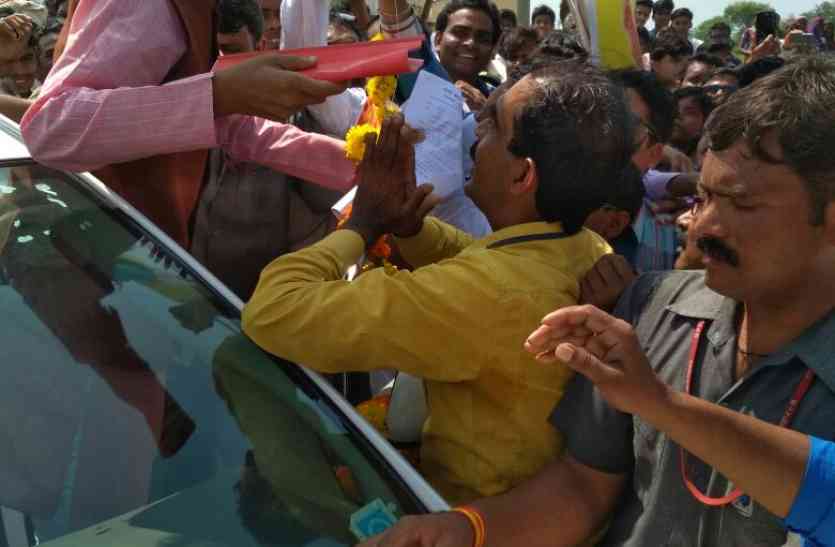 cm in seoni हेलीपेड पर मुख्यमंत्री से इनकी भी हुई थी मुलाकात