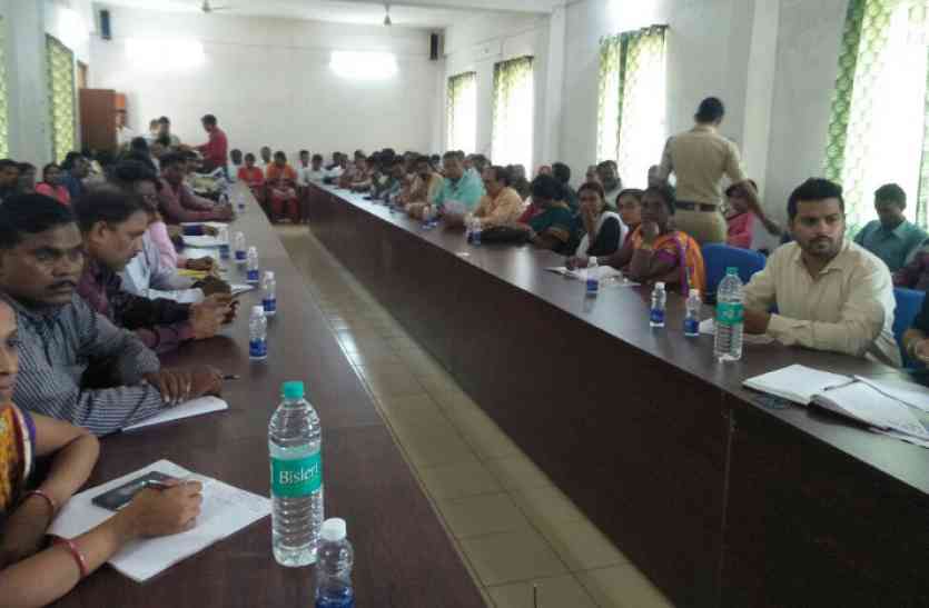 रेयान इंटरनेशनल स्कूल में घटित घटना के बाद प्रशासन की खुली नींद, अब करने जा रहे ये उपाय, पढि़ए खबर... Video- रेयान इंटरनेशनल स्कूल में घटित घटना के बाद प्रशासन की खुली नींद, अब करने जा रहे ये उपाय, पढि़ए खबर...