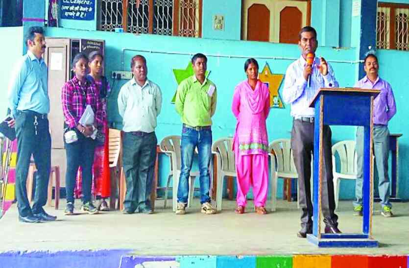 balod बच्चों ने कहा हमें नहीं पता मोबाइल पर कहां से आया मौत का साया ब्लू वेल गेम