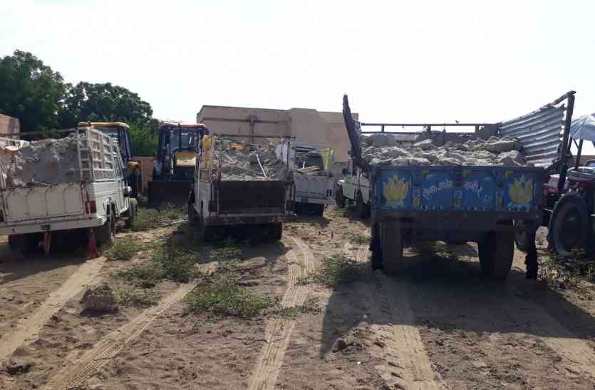 Illegal gypsum अंधेरे में चोर रास्तों में धड़ल्ले से हो रही जिप्सम की चोरी