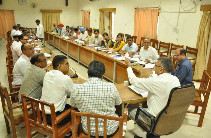 meeting Video : एसडीओ कलक्टर की तरह काम करें