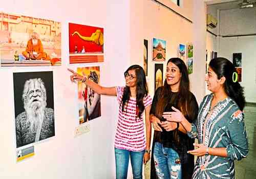 photography exhibition