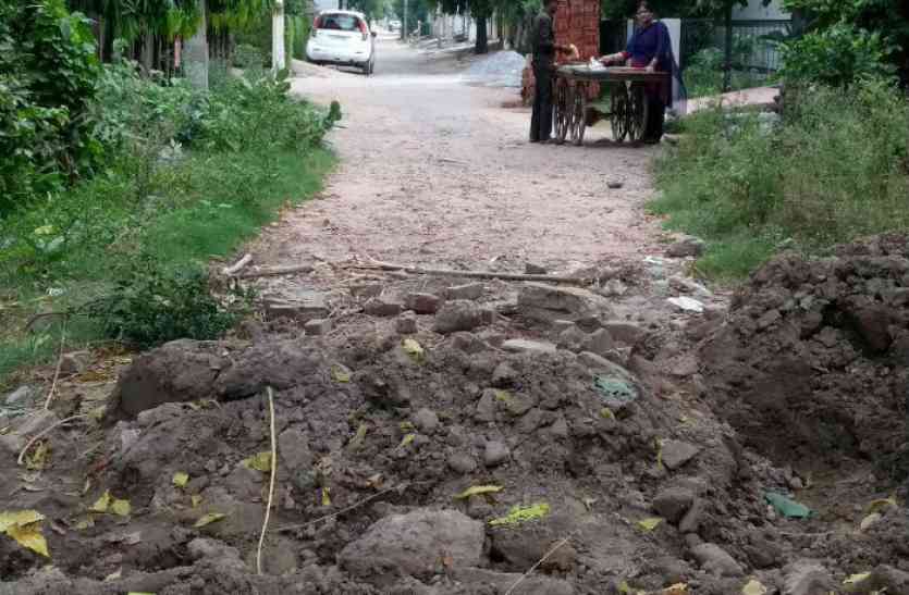 nagar nigam अधूरे काम पर लगा दिया विकास का ठप्पा