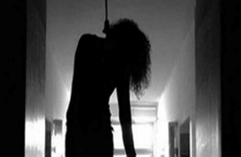 murder महिला की फांसी लगाकर की गई हत्या, गायब किया शव