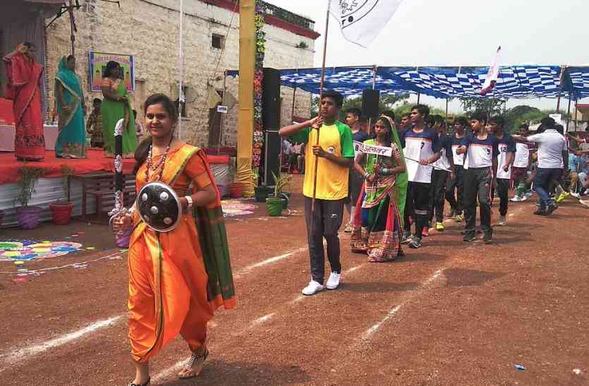 pratapgarh वीडियो: 62वीं राज्य स्तरीय हॉकी प्रतियोगिता का शुभारंभ