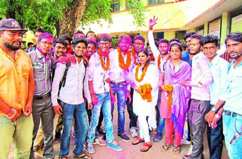 career छात्रसंघ चुनाव: जिले की 85 फीसदी कॉलेजों में छात्राएं बनीं अध्यक्ष, किया संगठन से तौबा