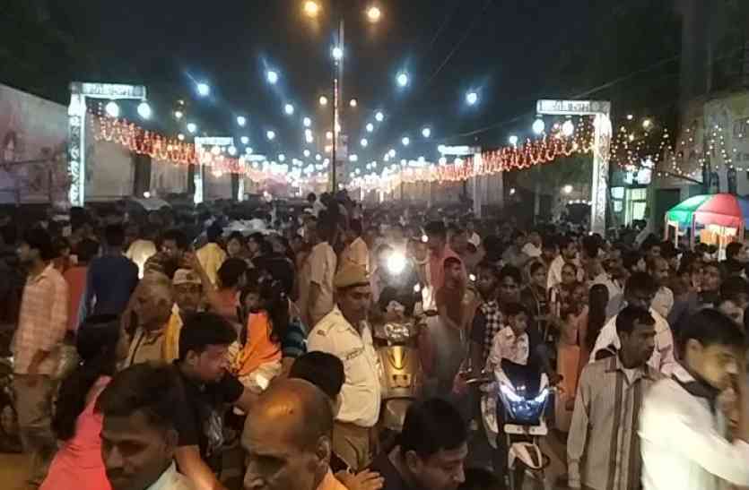janakpuri agra ब्लू व्हेल गेम से बच्चों को बचाओ, जनकपुरी दिखाओ
