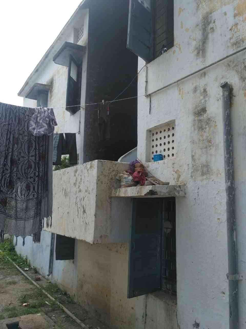 fire in quater, saf police line, police quater, fire in light meter, fire in house, three bike burnt, gwalior news, case in gwalior news hindi, mp news, police gwalior