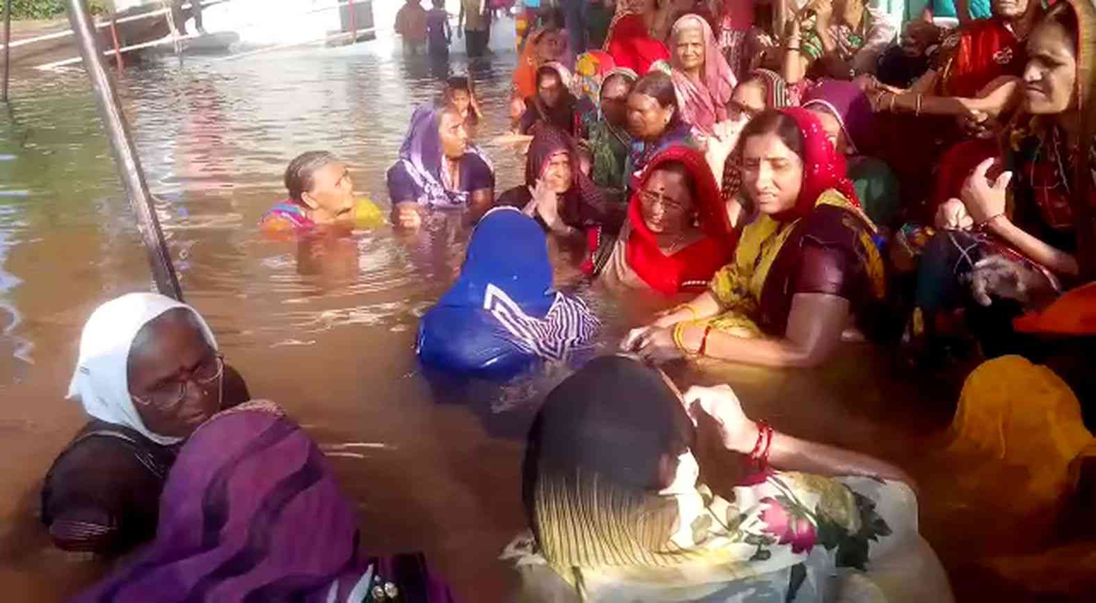 Barwani,NBA Leader Medha Patkar said PM Modi Cheating country,PM Naredra Modi,